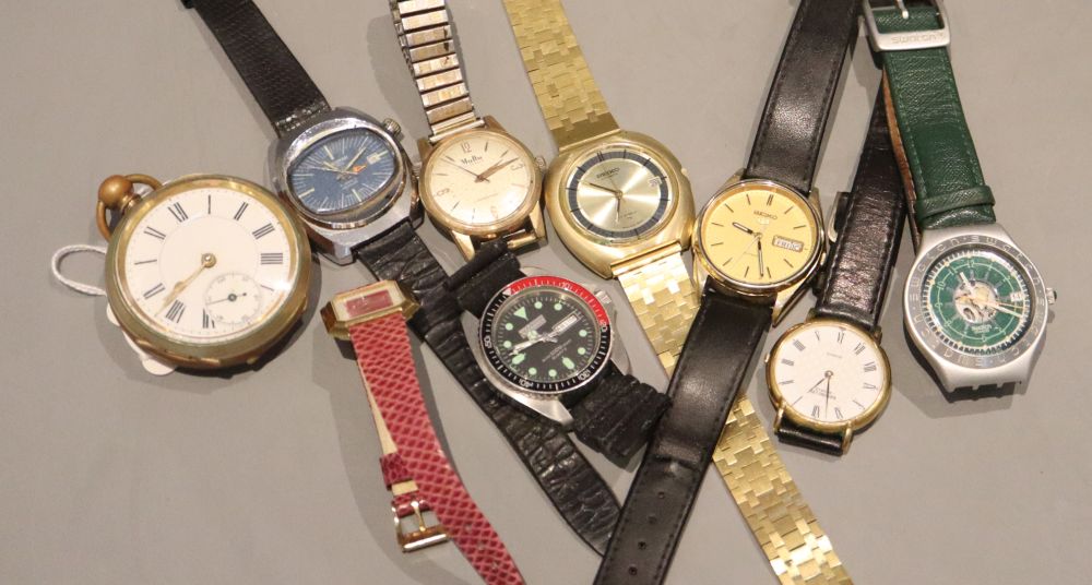 Nine assorted wrist watches including Seiko, Swatch and Memostar alarm.